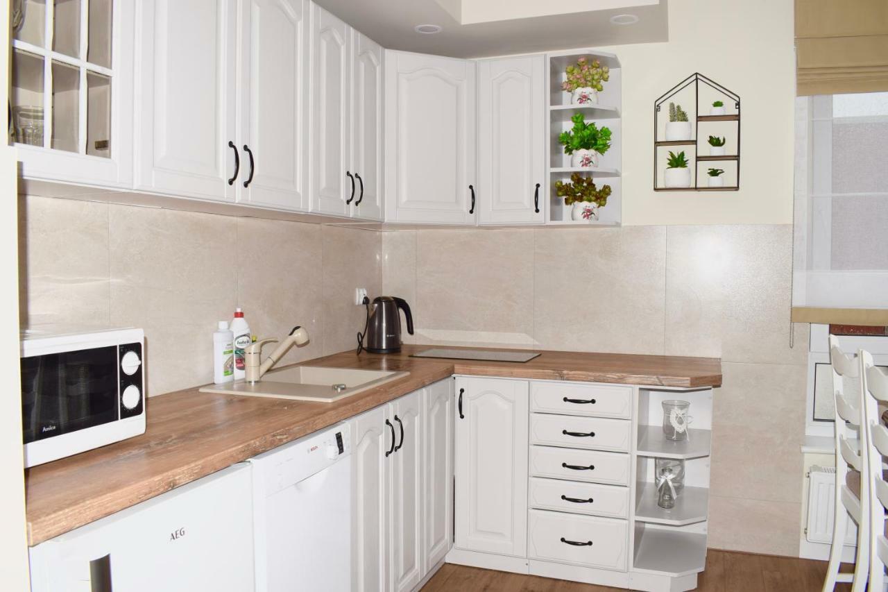 Kolobrzeg Apartament 2 Pokojowy Bursztynowe Appartement Buitenkant foto