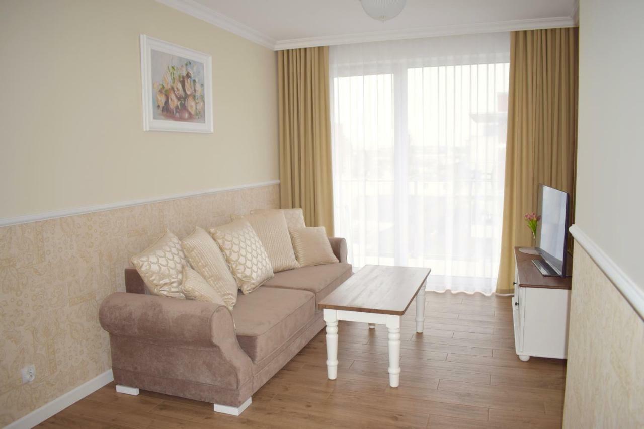 Kolobrzeg Apartament 2 Pokojowy Bursztynowe Appartement Buitenkant foto