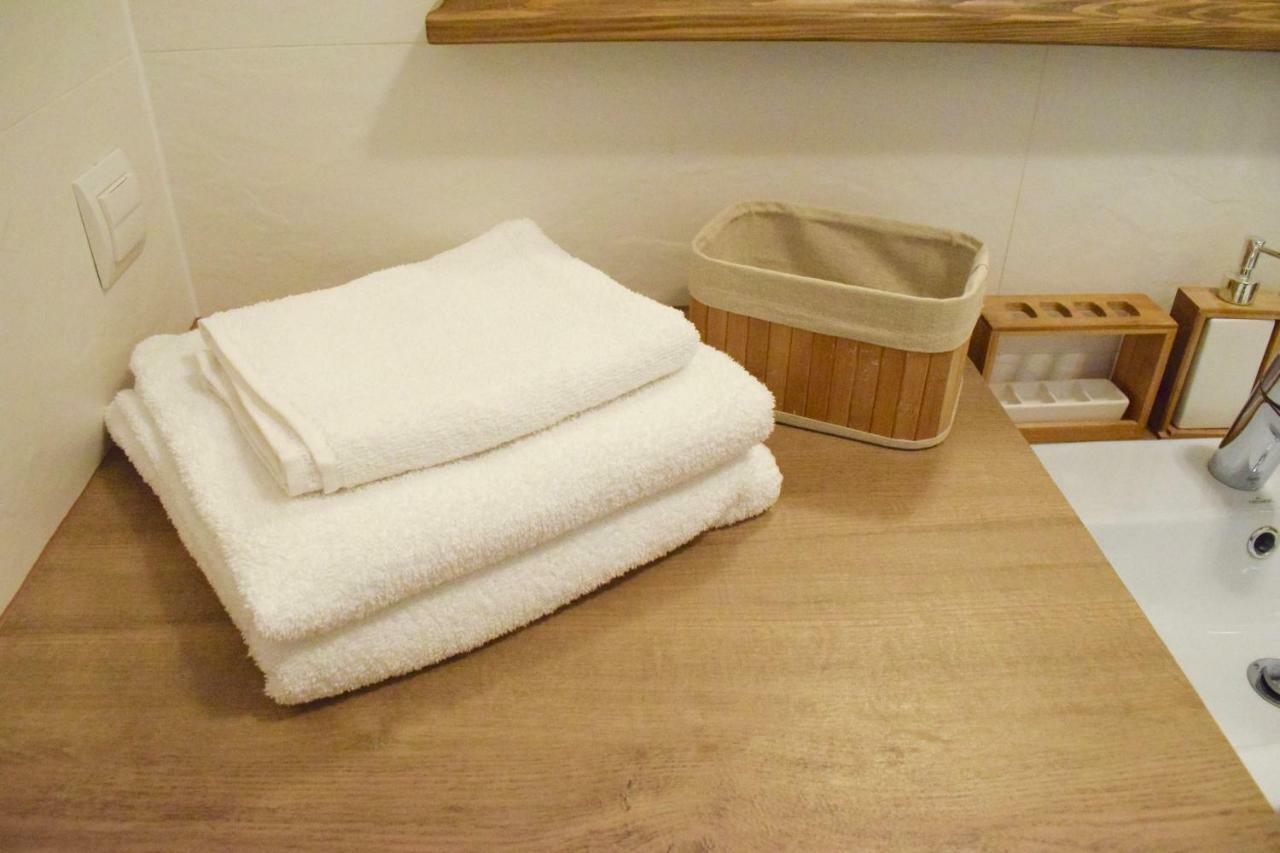 Kolobrzeg Apartament 2 Pokojowy Bursztynowe Appartement Buitenkant foto
