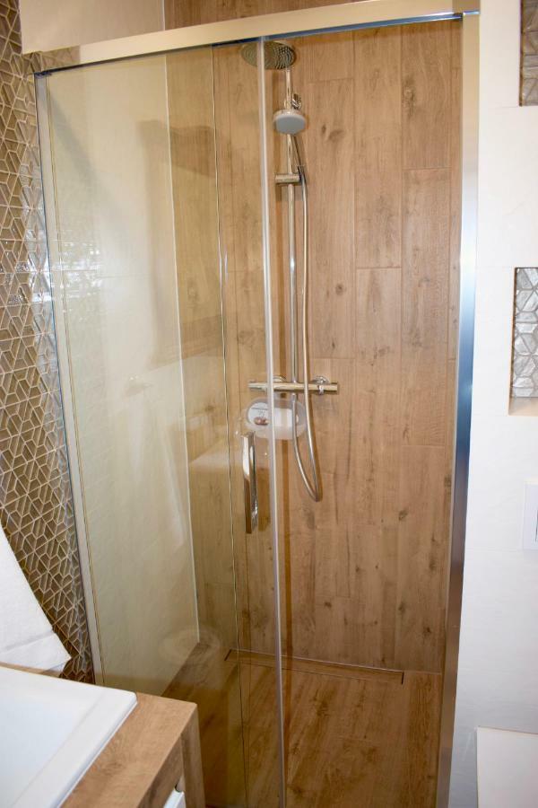 Kolobrzeg Apartament 2 Pokojowy Bursztynowe Appartement Buitenkant foto